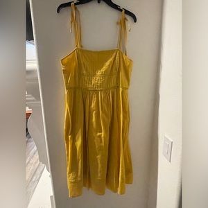 Beautiful summery yellow sun dress —- you want this on vacation